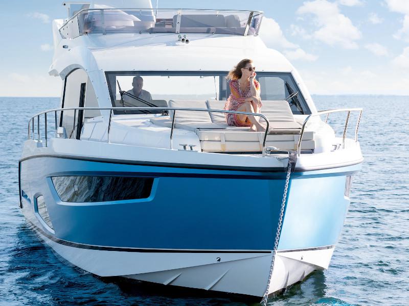 Book yachts online - motorboat - Sealine F 430 - Blue Lagoon II  - rent