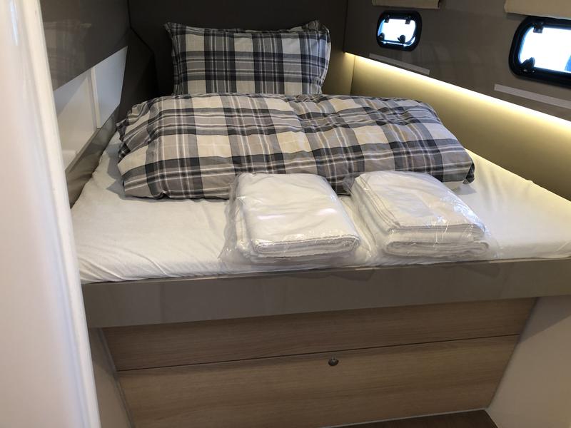 Book yachts online - catamaran - Bali 4.1 ROXY - ROXY - rent