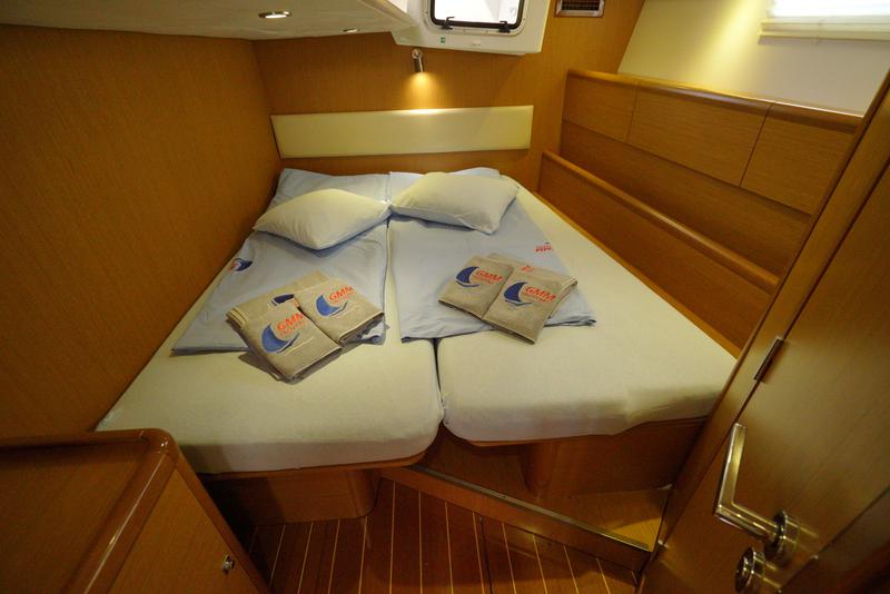 Book yachts online - sailboat - Jeanneau 57 - Summerdream - rent