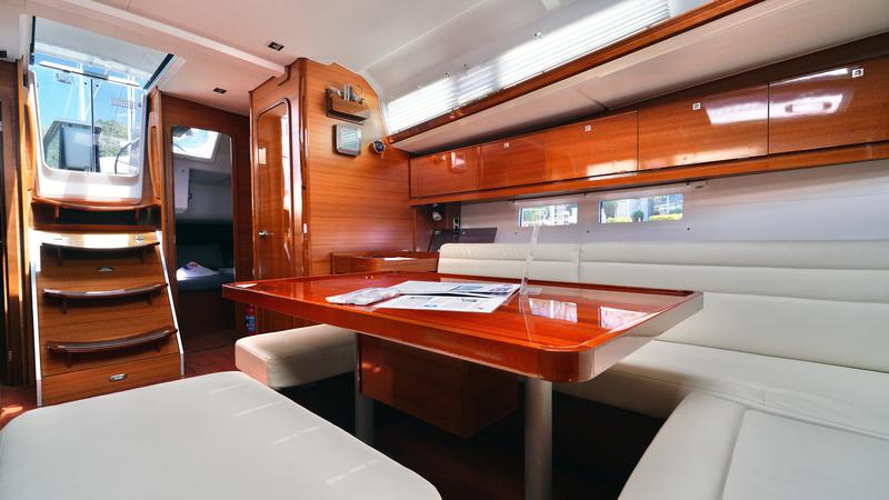 Book yachts online - sailboat - Dufour 460 Grand Large - Red Pepper - rent