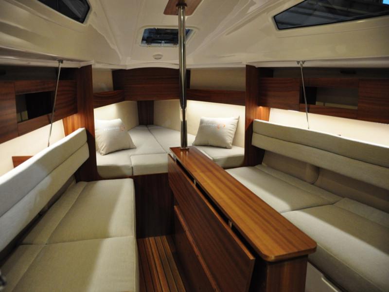 Book yachts online - sailboat - Maxus evo 24 Standard - MONSOON - rent