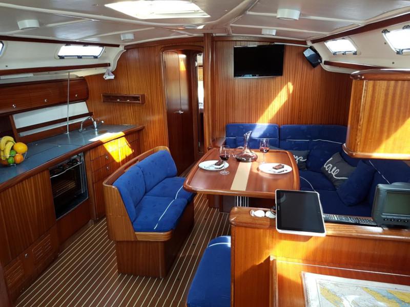 Book yachts online - sailboat - Bavaria 44 - Flipper I - rent