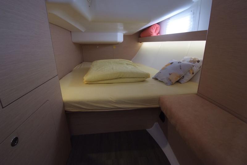 Book yachts online - sailboat - Elan 45 Impression - HEIDI - rent