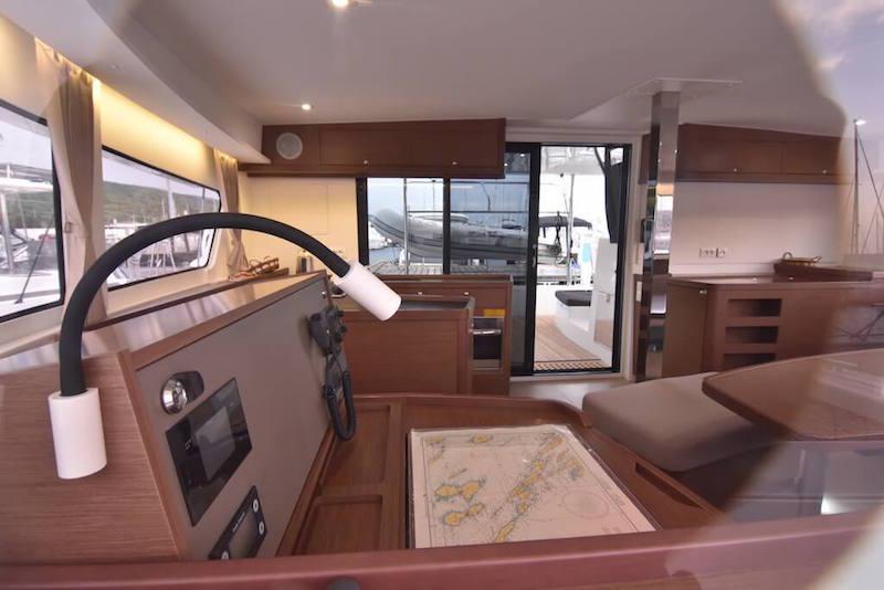 Book yachts online - catamaran - Lagoon 42 - LOLINA - rent