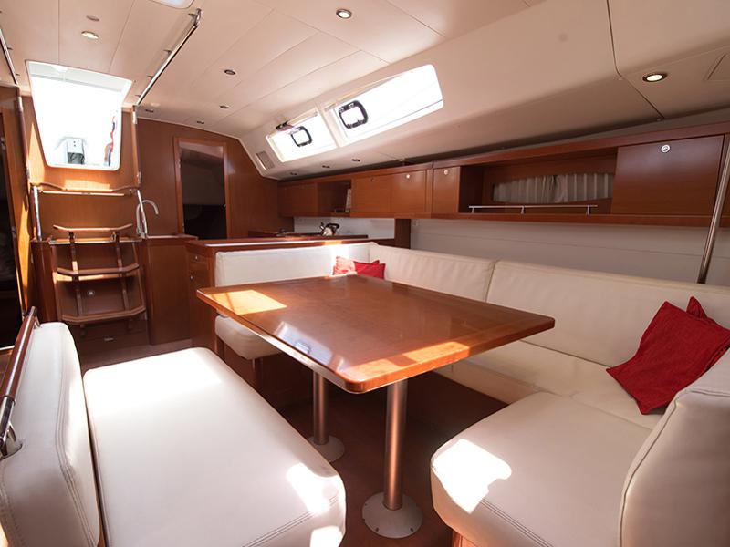 Book yachts online - sailboat - Oceanis 54 - Chill Out - rent