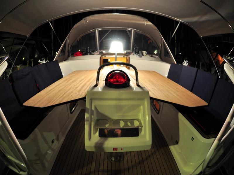 Book yachts online - sailboat - Bavaria  C42 - Melia - rent