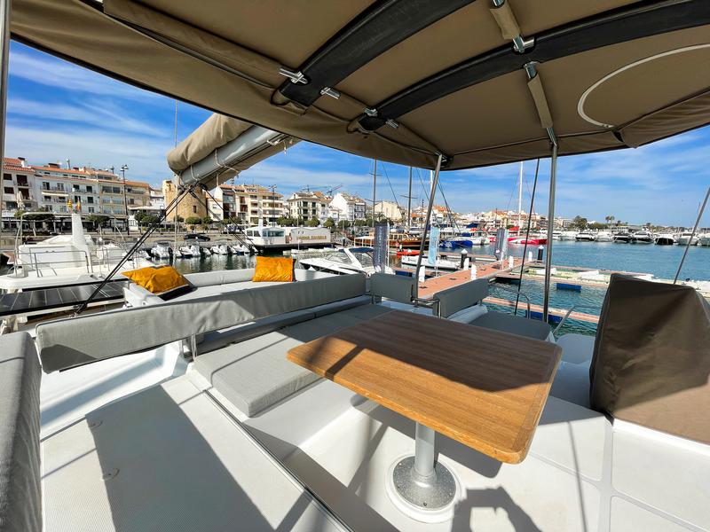 Book yachts online - catamaran - Bali 4.6 5 cabins - WILD BUNCH - rent
