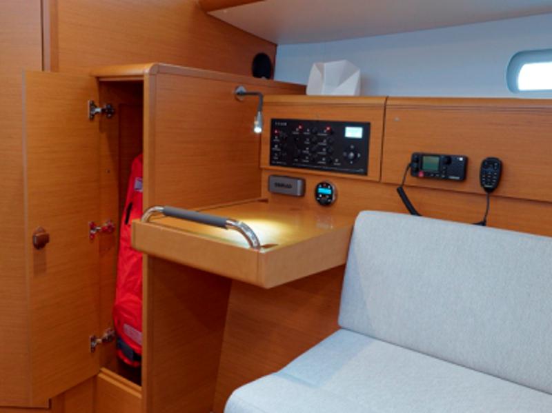Book yachts online - sailboat - Sunsail 38/2 - Sunsail 38/2 (2017) - rent