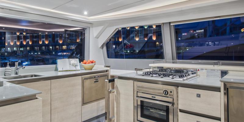 Book yachts online - catamaran - Moorings 5000 - Moorings 5000 (2018) - rent
