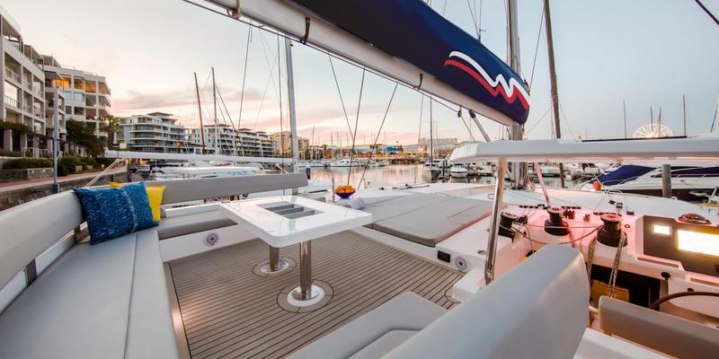 Book yachts online - catamaran - Moorings 5000 - Moorings 5000 (2018) - rent