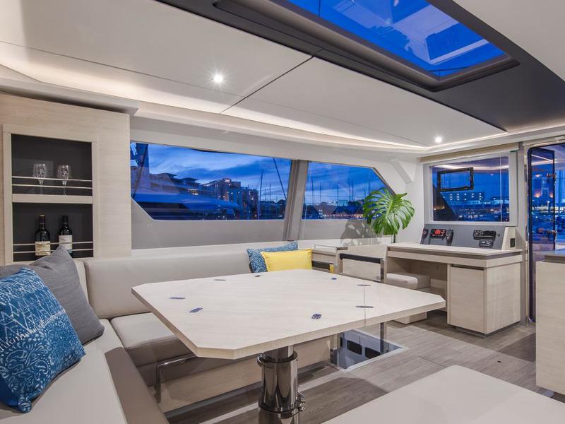Book yachts online - catamaran - Moorings 5000-5 - Moorings 5000-5 (2020) - rent