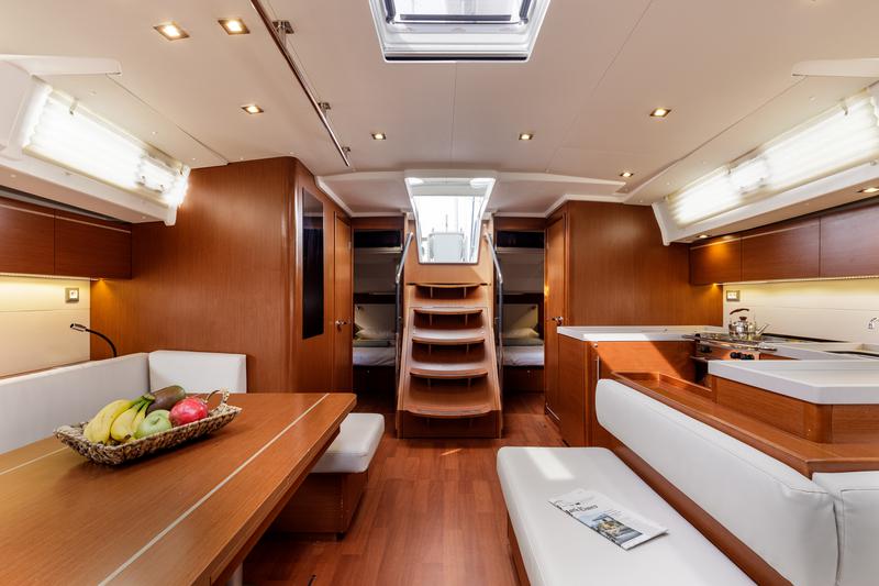 Book yachts online - sailboat - Oceanis 51.1 - Viennastar | A/C, Gen, Water maker, 12 pax - rent