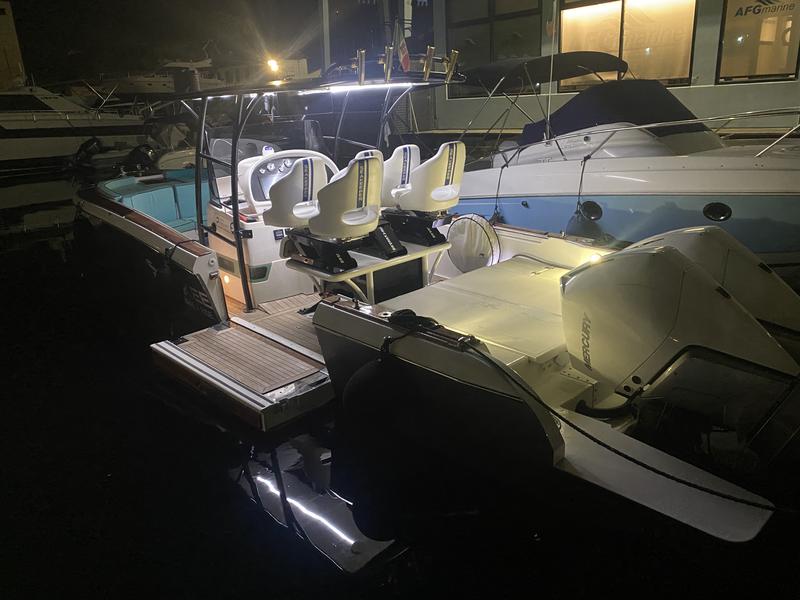 Book yachts online - motorboat - White Shark 285 - White Shark 285 - rent