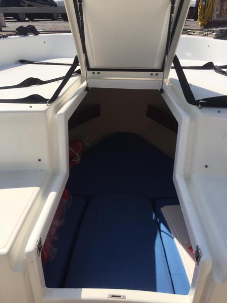 Book yachts online - motorboat - White Shark 285 - White Shark 285 - rent