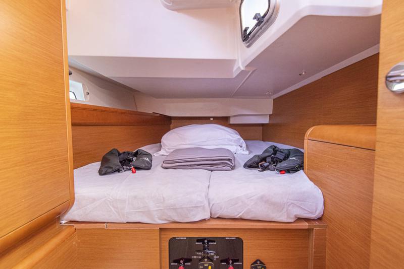 Book yachts online - sailboat - Sun Odyssey 439 - Ribelle - rent