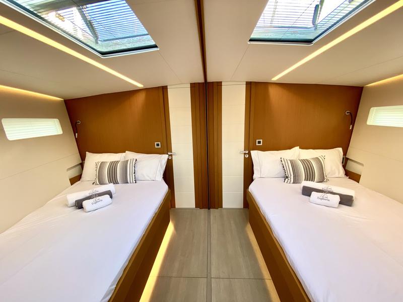 Book yachts online - sailboat - Jeanneau 60 - EUPHORIA - rent