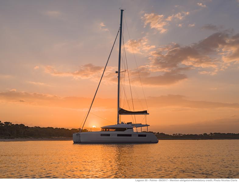 Book yachts online - catamaran - Lagoon 50 - ONEIDA 2 - rent