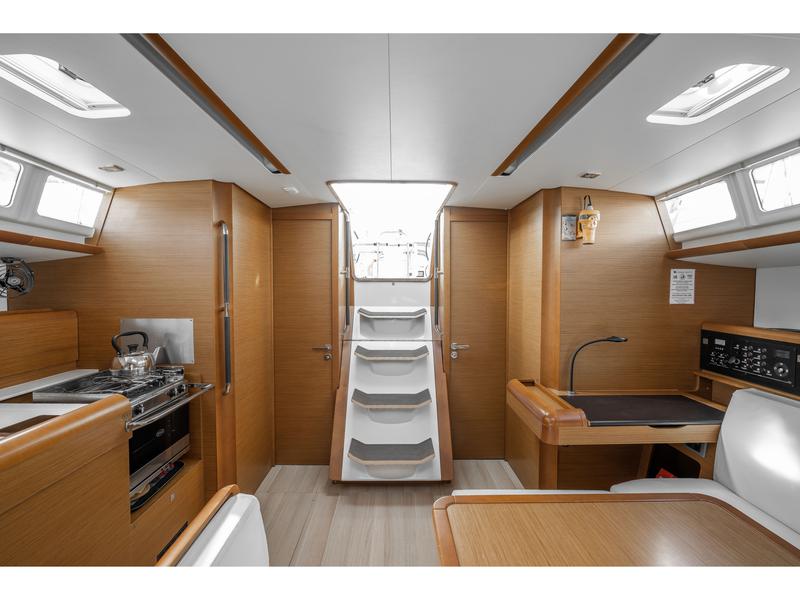 Book yachts online - sailboat - Sun Odyssey 479 - ALPHA - rent