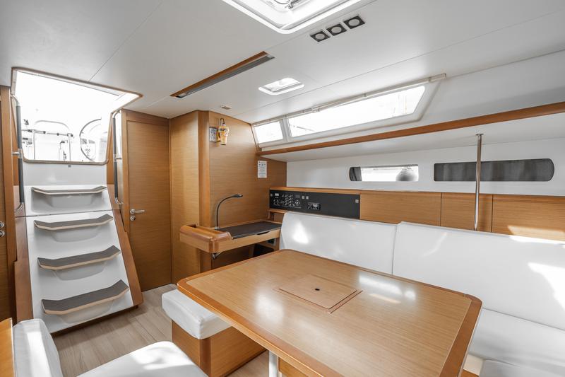 Book yachts online - sailboat - Sun Odyssey 479 - ALPHA - rent