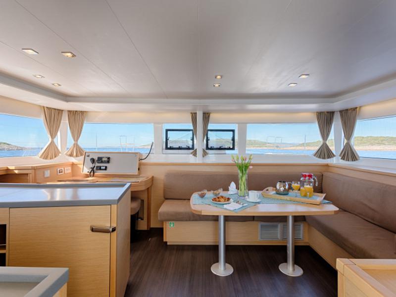 Book yachts online - catamaran - Lagoon 450 F Luxury - METRA  - rent