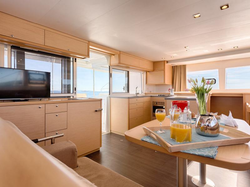 Book yachts online - catamaran - Lagoon 450 F Luxury - METRA  - rent