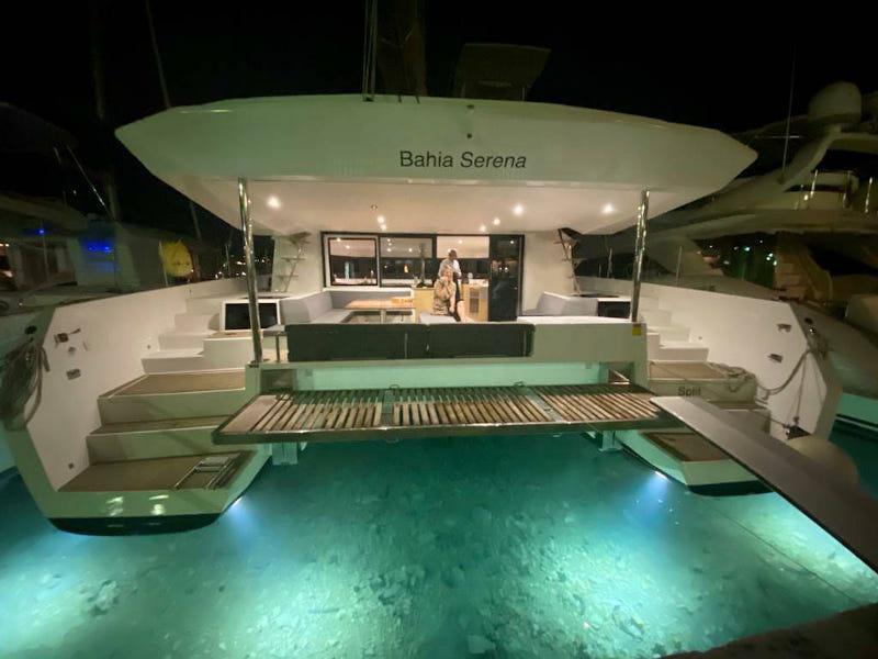 Book yachts online - catamaran - Dufour 48 Catamaran - Bahia Serena - rent