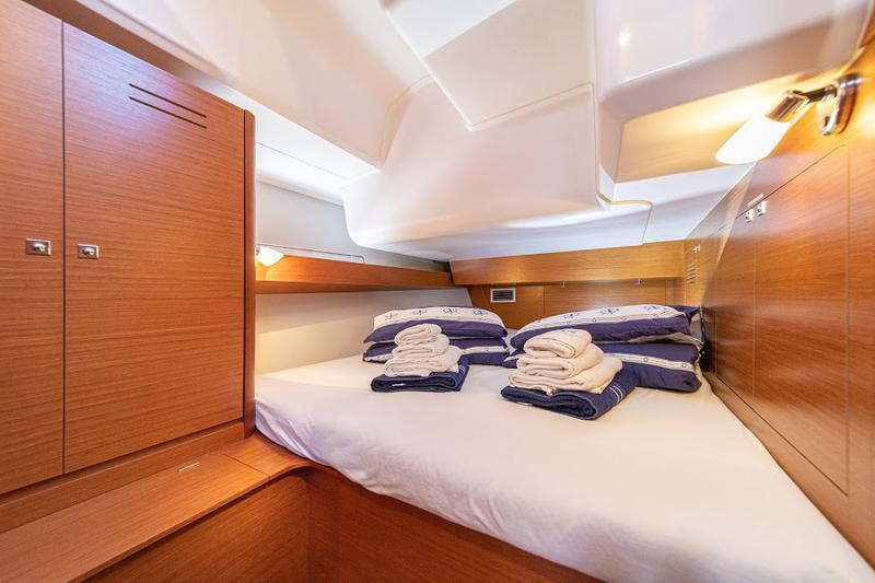 Book yachts online - sailboat - Dufour 460 Grand Large - CETO - rent