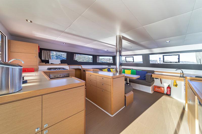 Book yachts online - catamaran - Dufour 48 Catamaran - SHU - rent