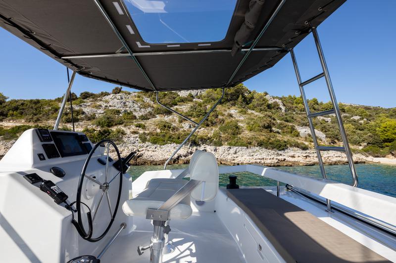 Book yachts online - catamaran - Dufour 48 Catamaran - NOX - rent
