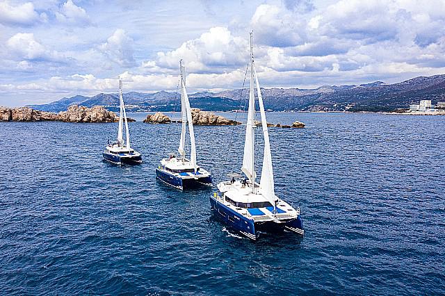 Book yachts online - catamaran - Dufour 48 Catamaran - BRO - rent