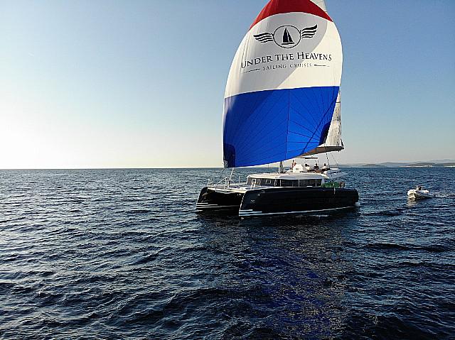 Book yachts online - catamaran - Dufour 48 Catamaran - BRO - rent