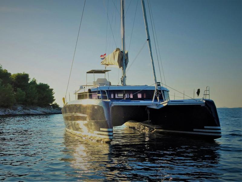 Book yachts online - catamaran - Dufour 48 Catamaran - UNO - rent