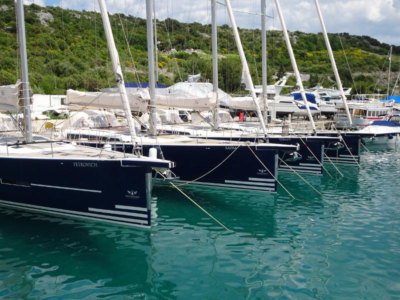 Book yachts online - sailboat - Dufour 560 Grand Large - PETROVICH - rent