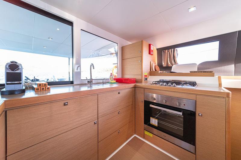 Book yachts online - catamaran - Dufour 48 Catamaran - PAX - rent