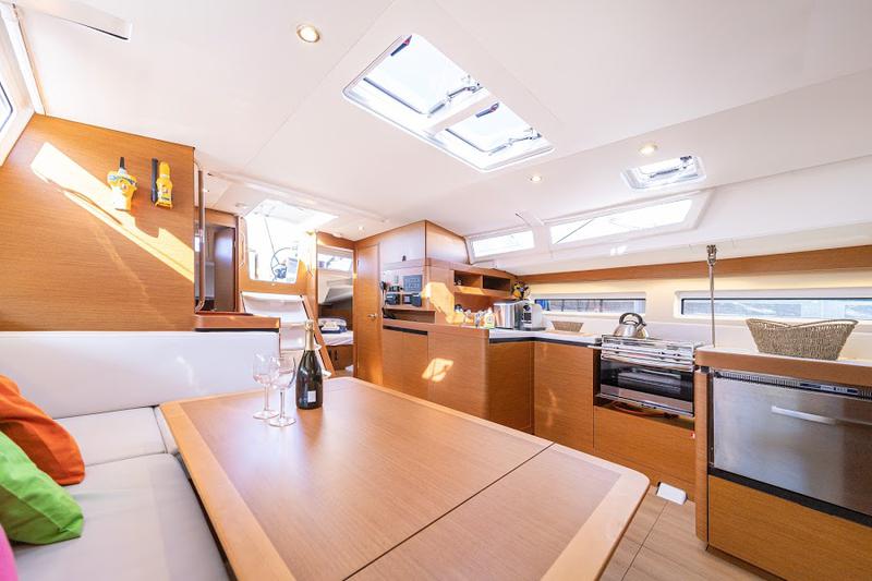 Book yachts online - sailboat - Sun Odyssey 490 - FREKI - rent