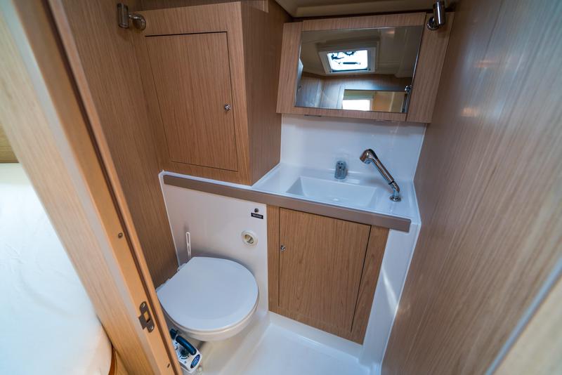 Book yachts online - sailboat - Oceanis 41.1 - White Pearl - rent