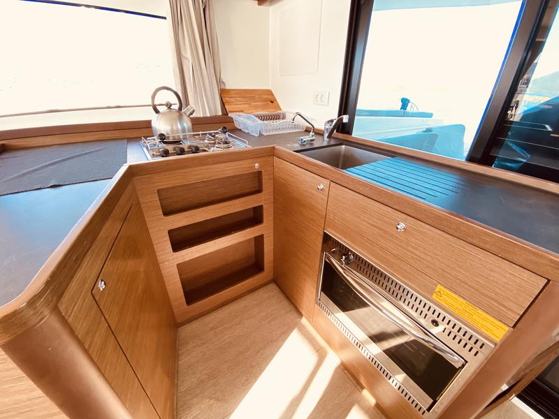 Book yachts online - catamaran - Lagoon 42 - Katerina (A/C - Generator) - rent