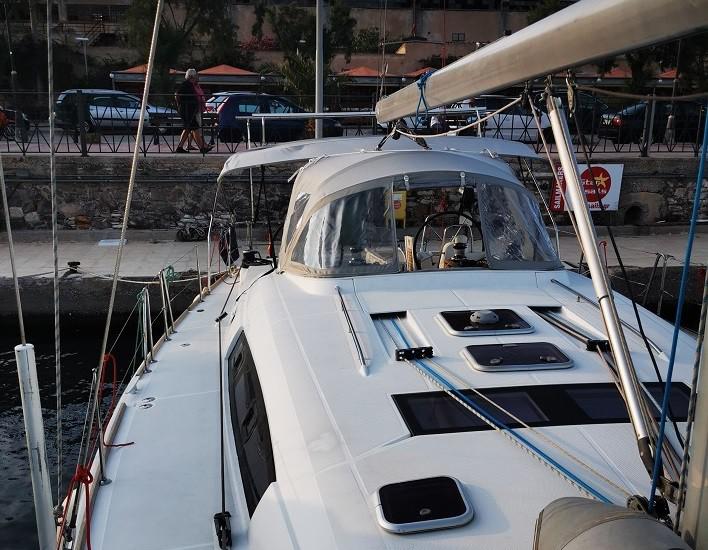 Book yachts online - sailboat - Beneteau Oceanis 50 Family - Seladon II - rent
