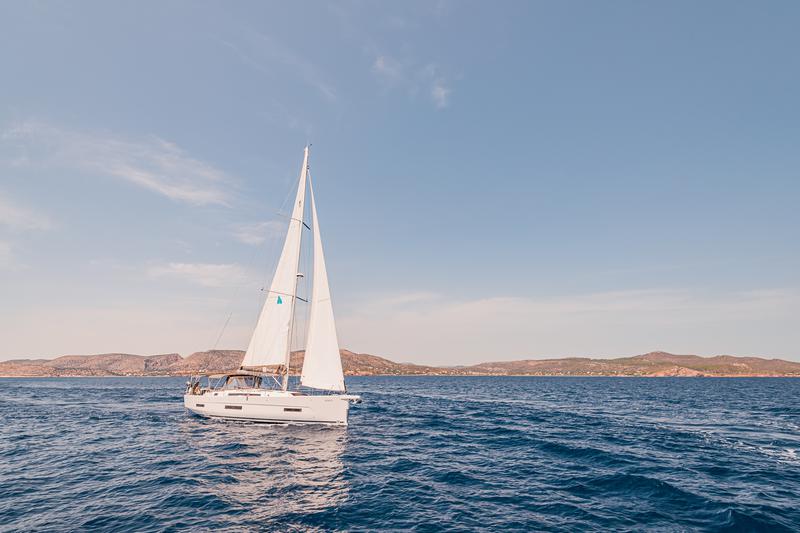 Book yachts online - sailboat - Dufour 530 - Venus - rent