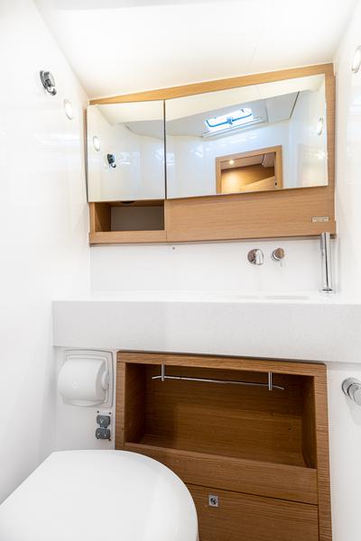 Book yachts online - sailboat - Dufour 530 - Venus - rent