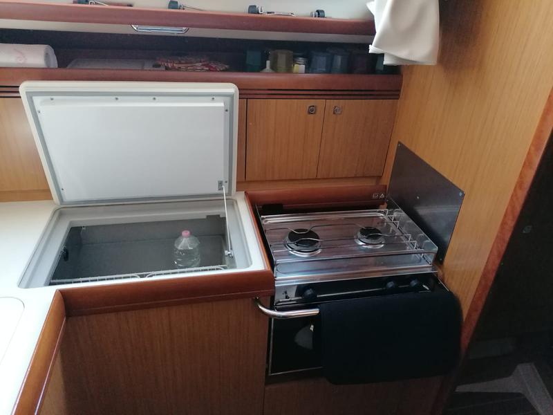 Book yachts online - sailboat - Sun Odyssey 39i - Xenia - rent