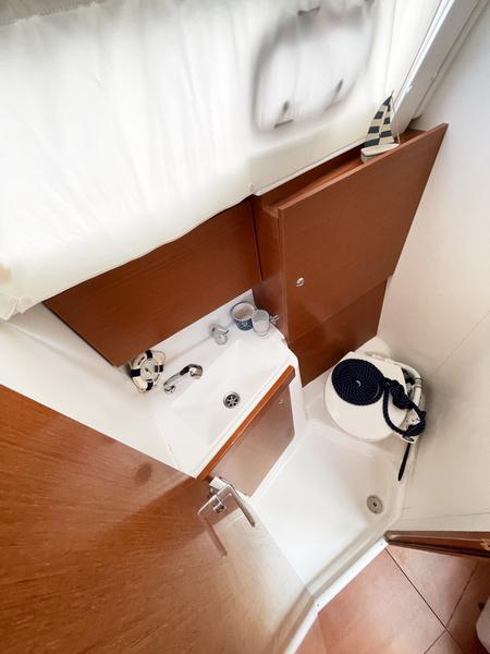 Book yachts online - sailboat - Oceanis 35.1 - Caroline - rent