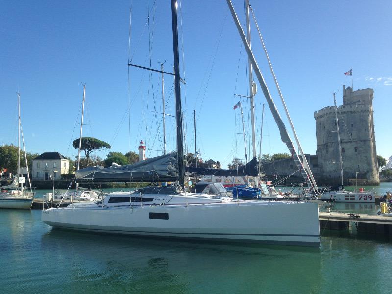 Book yachts online - sailboat - Pogo 12.5 - Purple Rain - rent