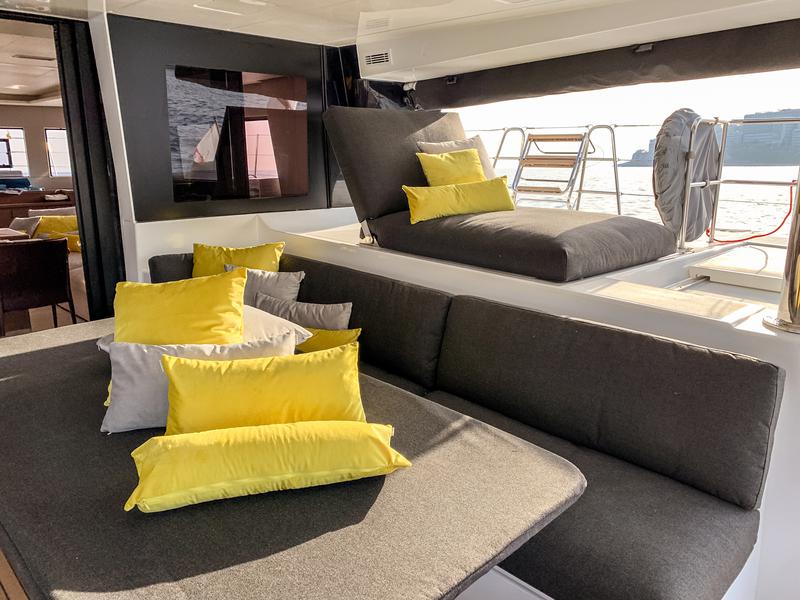 Book yachts online - catamaran - Lagoon 620 Essense - DUOLIFE - rent