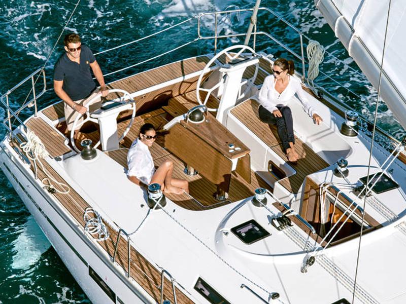Book yachts online - sailboat - Bavaria Cruiser 46 - Sputnik - rent