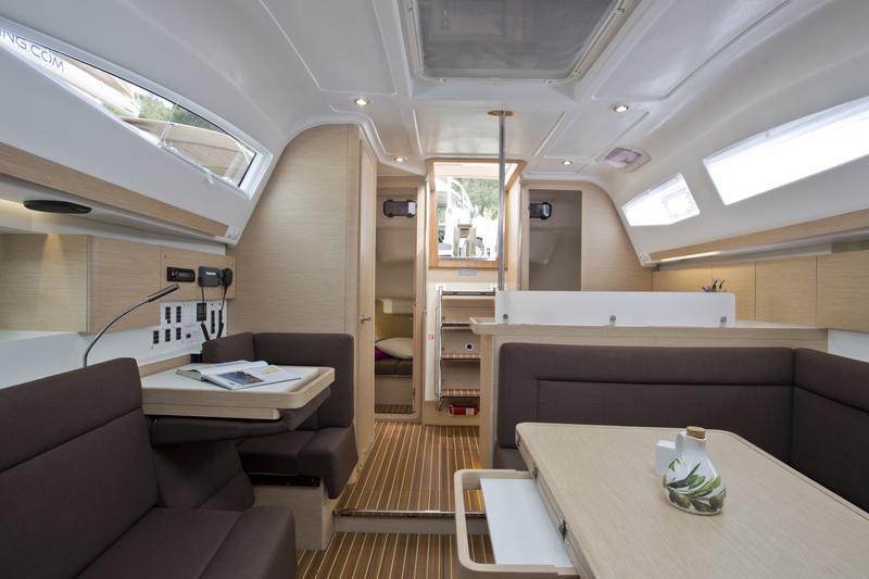 Book yachts online - sailboat - Elan 40 Impression - Laali - rent