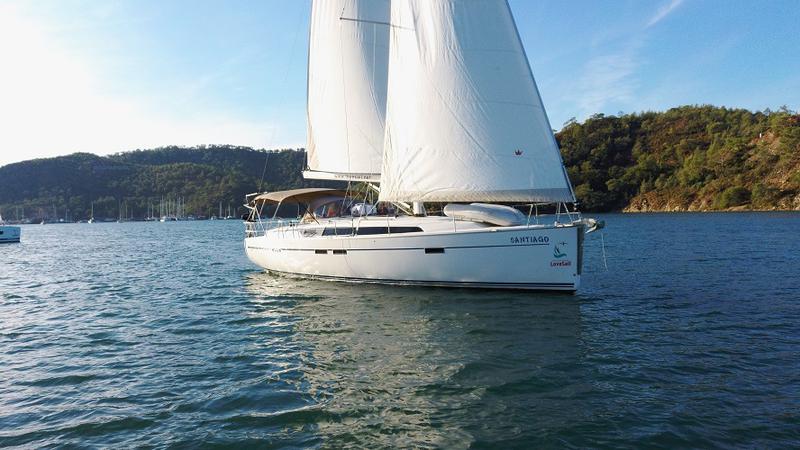 Book yachts online - sailboat - Bavaria Cruiser 46 - Santiago - rent