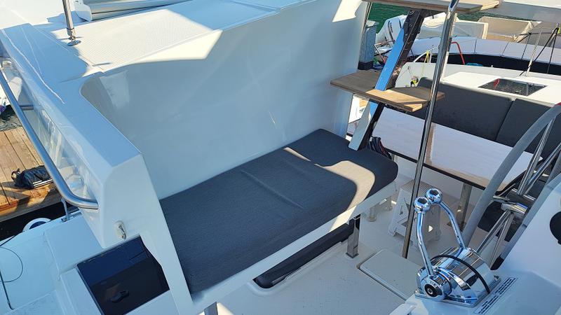 Book yachts online - catamaran - Isla 40 - Blue Orion - rent