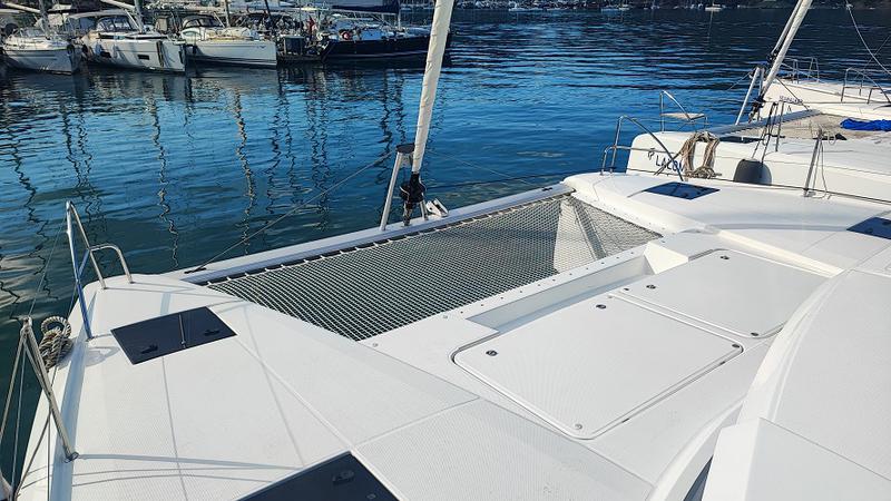 Book yachts online - catamaran - Astréa 42 - Gloria - rent
