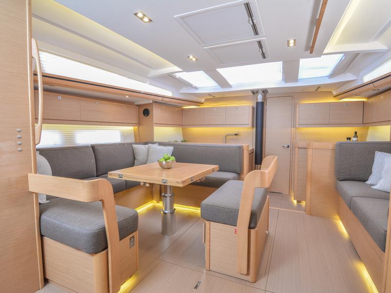 Book yachts online - sailboat - Dufour 520 GL - Margarita  - rent
